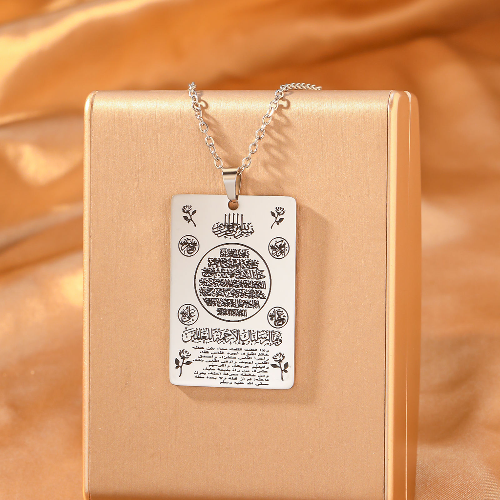 CIGAONI silver Heritage Tablet full Ayatul Kursi plaque necklace with floral motifs on gold jewelry display stand