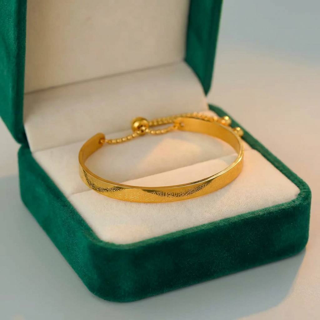CIGAONI Ayatul Kursi 18K gold pull-string bangle displayed in luxury emerald green velvet gift box – Islamic jewelry packaging