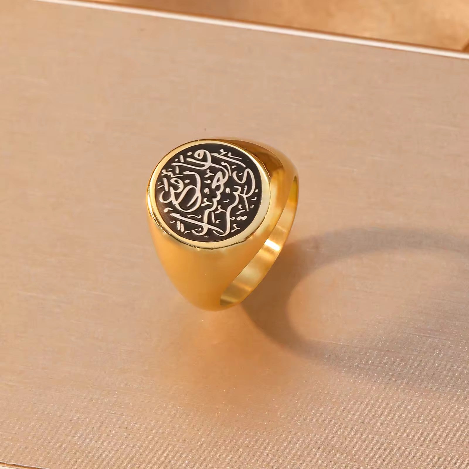 Detailed engraving of Ayatul Kursi on CIGAONI gold signet ring for men
