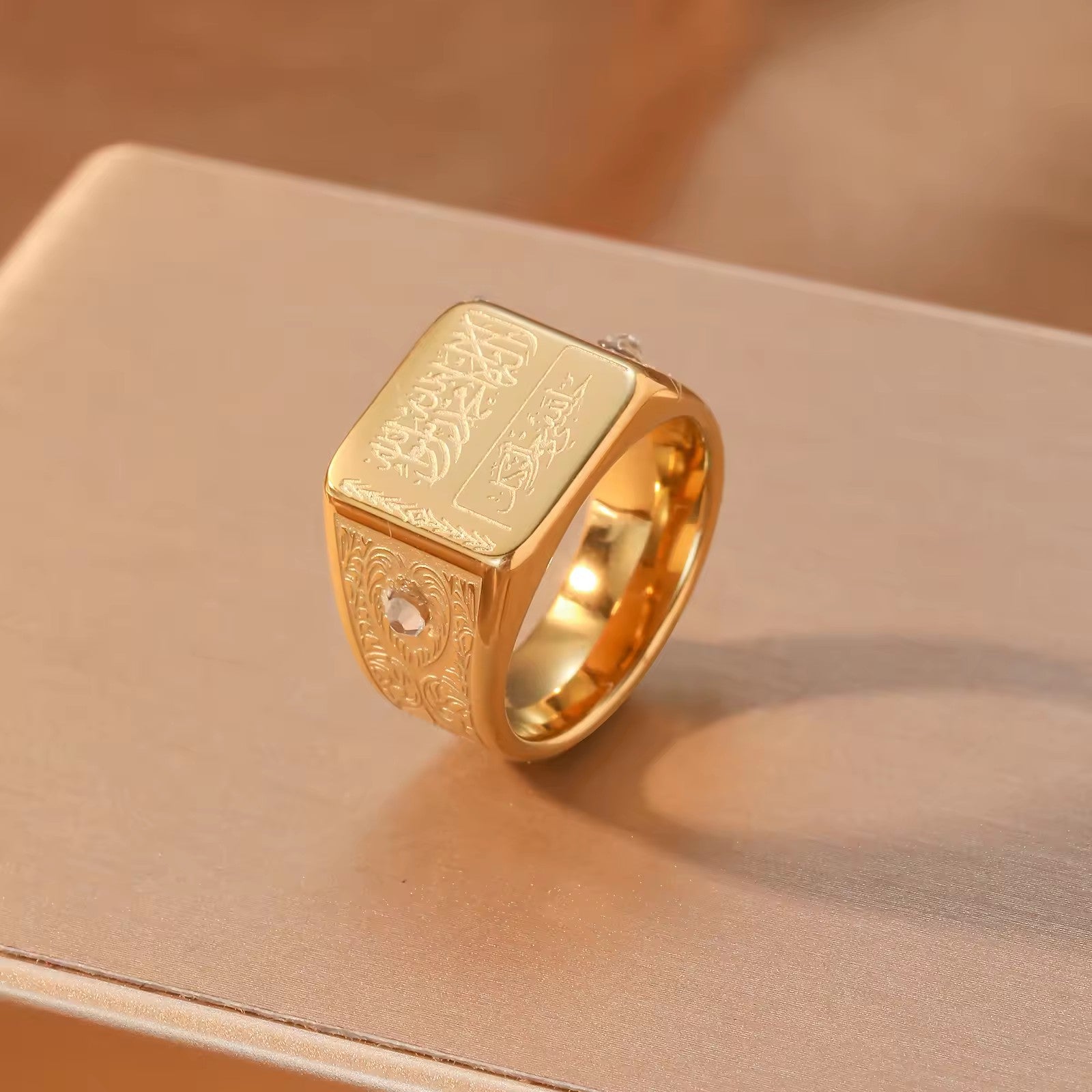 CIGAONI Sovereign Faith | Shahada & Star Crescent Signet Ring - Premium 18K Gold Plated Islamic Jewelry - Masculine Spiritual Emblem