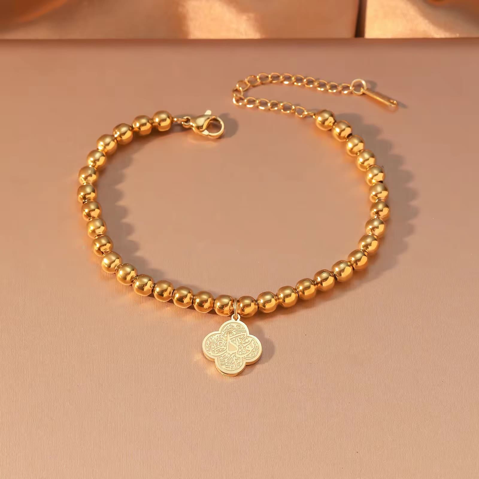 CIGAONI Clover of Virtue | Tawakkul, Shukr & Sabr Arabic Calligraphy Charm Bracelet - 18K Gold & Silver Beaded Jewelry - Trust, Gratitude & Patience Spiritual Anchor